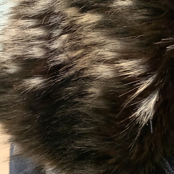 Laundry by Shelli Segal black coat with faux-fur armpit to armpit 21 inch - Picture 6 of 8